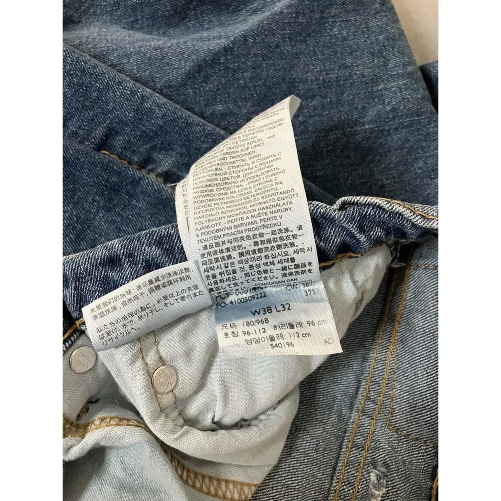 LEVIS 514  Red Tab Jeans Size 38x32 Blue Medium Wash